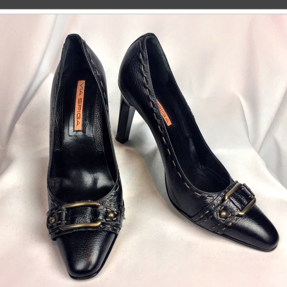 Via Spiga heels size 7, navy blue